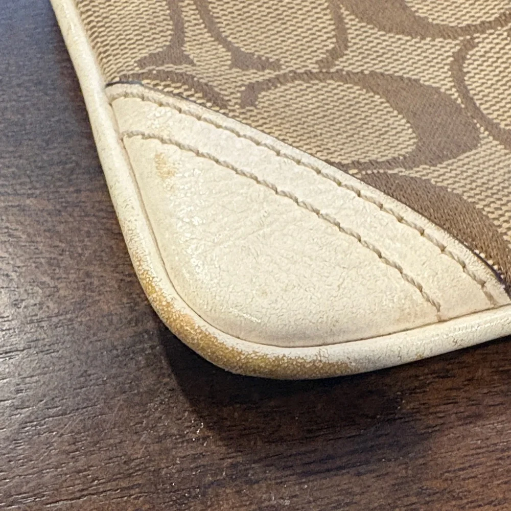 Coach chic wristlet